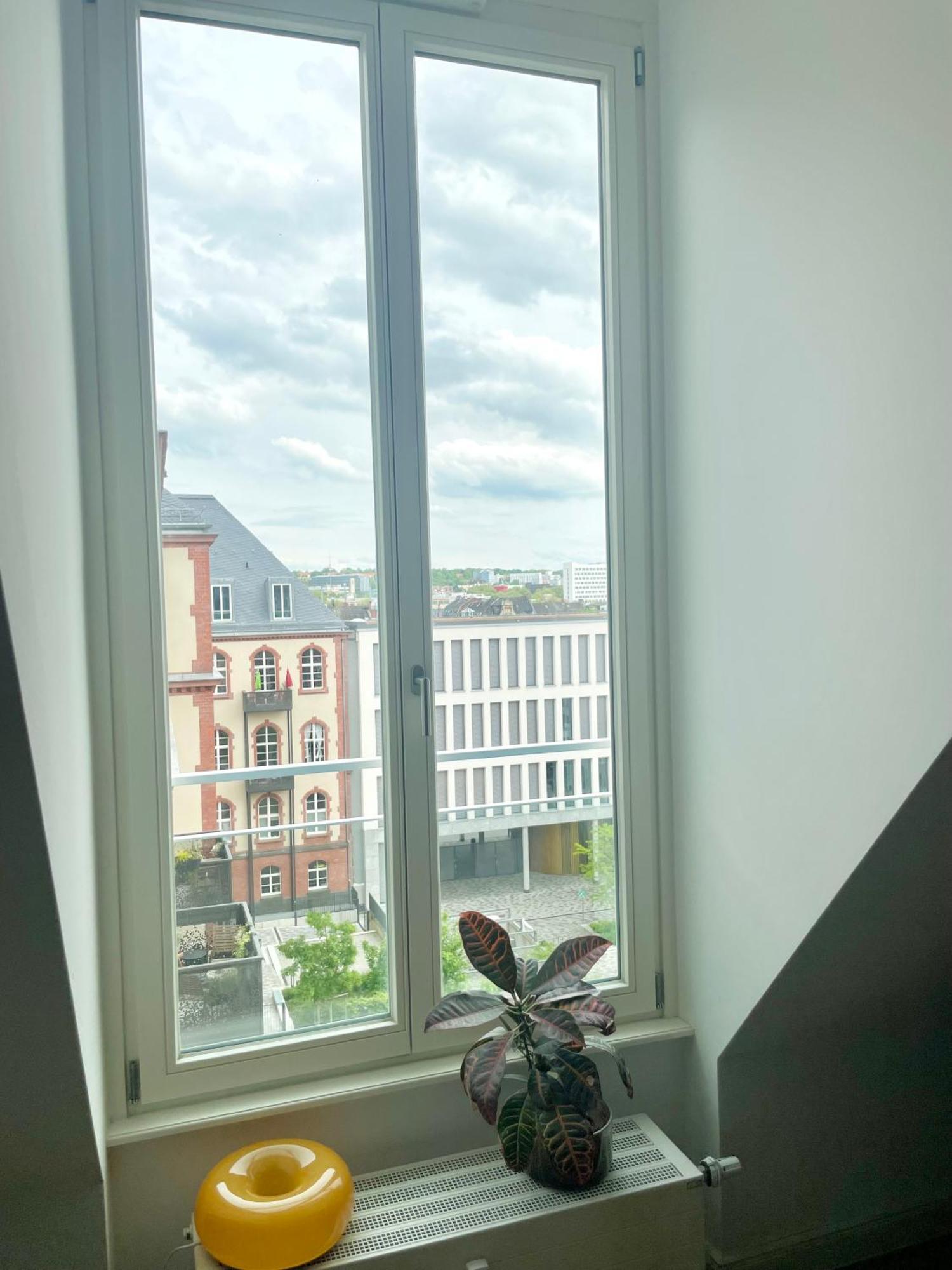 Super Zentrales Design-Apartment Wiesbaden Bagian luar foto